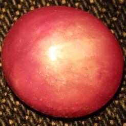 Rubin kaboszon owal 12x11 mm