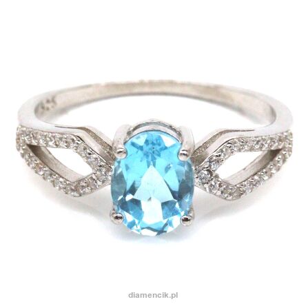 Pierścionek z topazem i cyrkonami