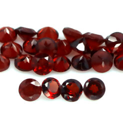 Granat fasetowany 3,1 mm 29 szt.