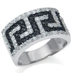 Pierścionek z cyrkoniami