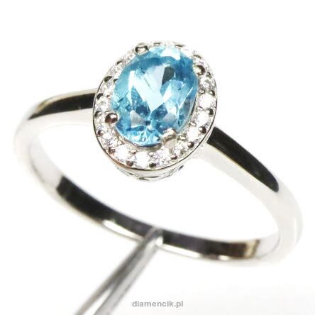 Pierścionek z topazem i cyrkonami